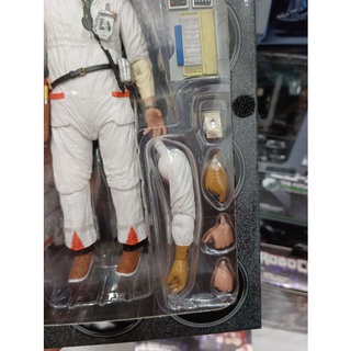 Mô hình NECA Ultimate Doc Brown (1985) Back To The Future có sẵn