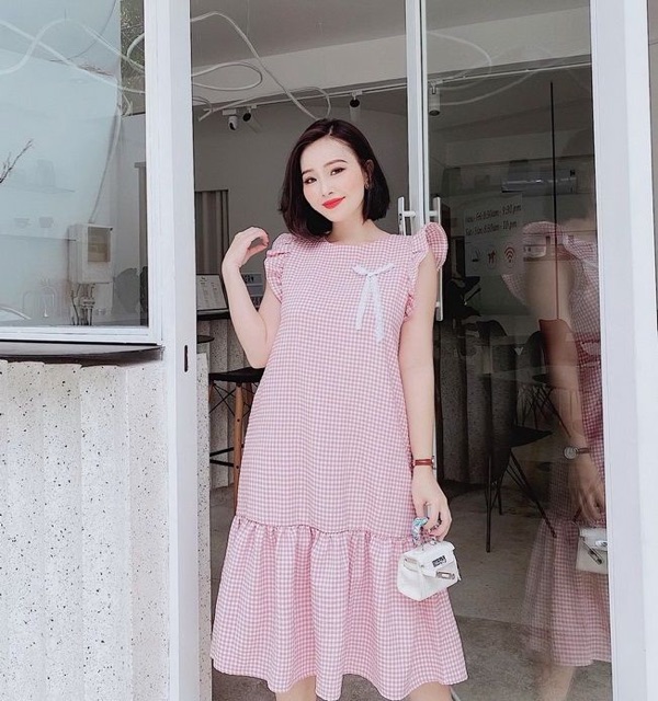 Đầm sọc caro hồng suông đuôi cá cánh tiên cực dễ thương style tiểu thư