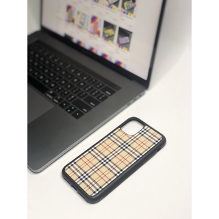 Ốp lưng cao cấp THINKCASE IPHONE Burberryyy Caro
