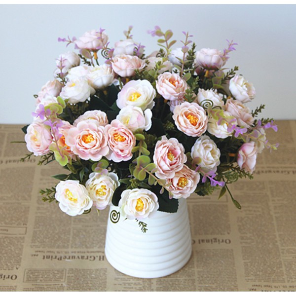 Bó hoa hồng giả trang trí tiệc trà