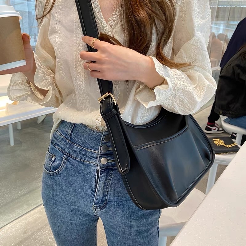 (Có sẵn) Túi HOBO Bag đeo chéo da mềm đẹp ulzzang