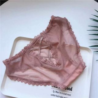 Quần chip lưới phối đan chéo và ren