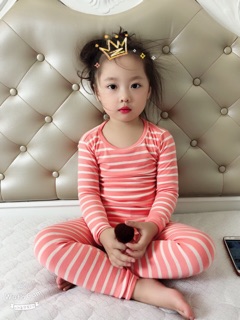 Bộ len kẻ cho bé