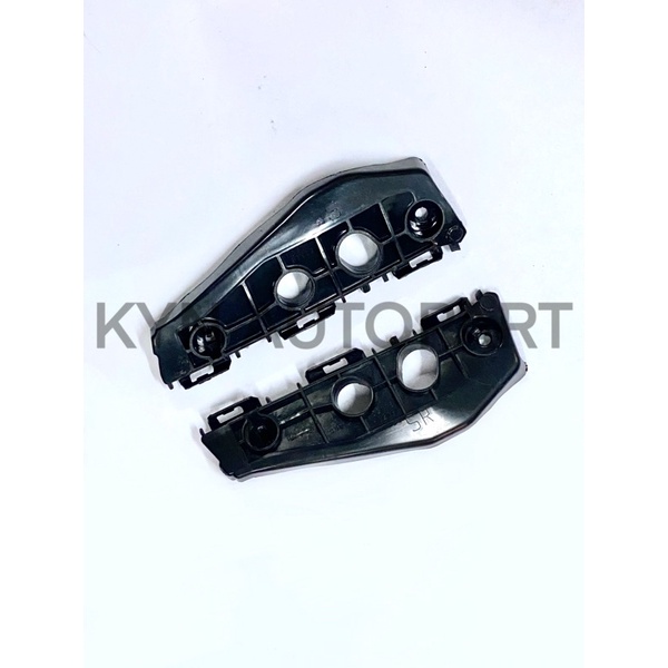 Kẹp khóa cản trước ALTIS 2012-2013