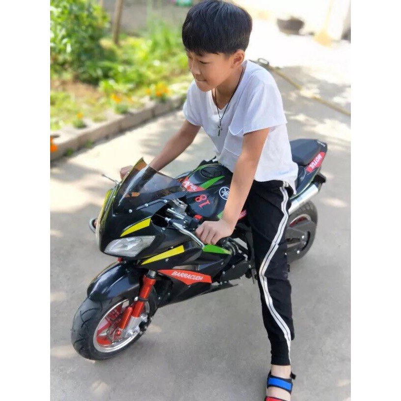 Moto R15 phiên bản châu âu Bánh Nhỏ