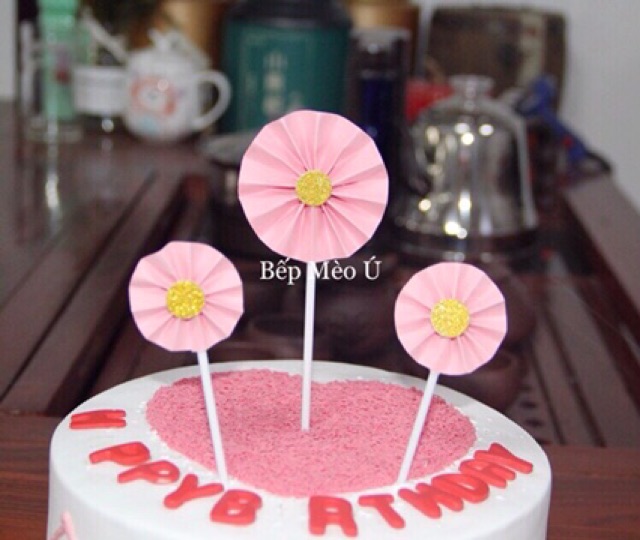 Que cắm Hoa Hướng Dương trang trí bánh kem