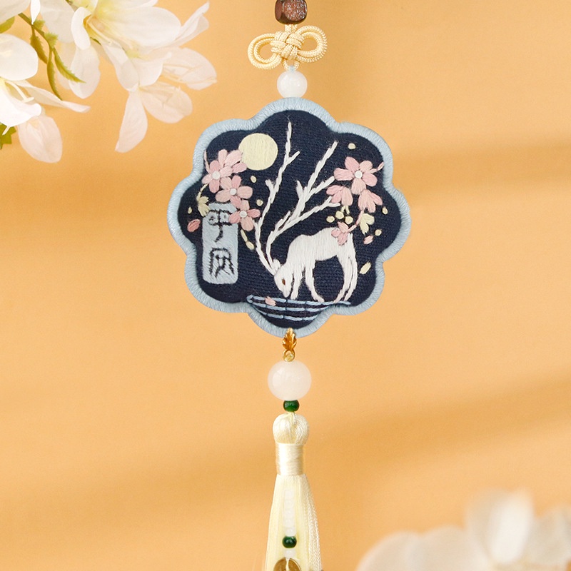 Set nguyên liệu thêu bùa hộ mệnh làm phụ kiện cho ví/ túi may mắn an toàn trên xe hơi DIY