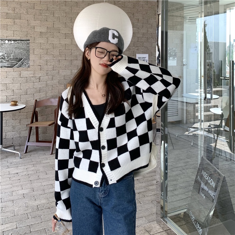 Áo khoác cardigan cổ chữ V form rộng họa tiết kẻ caro dễ phối đồ thời trang Hàn Quốc