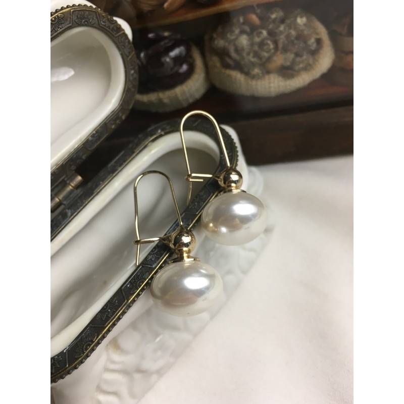 Bông tai xỏ móc vintage-thiết kế trai hình quả thị