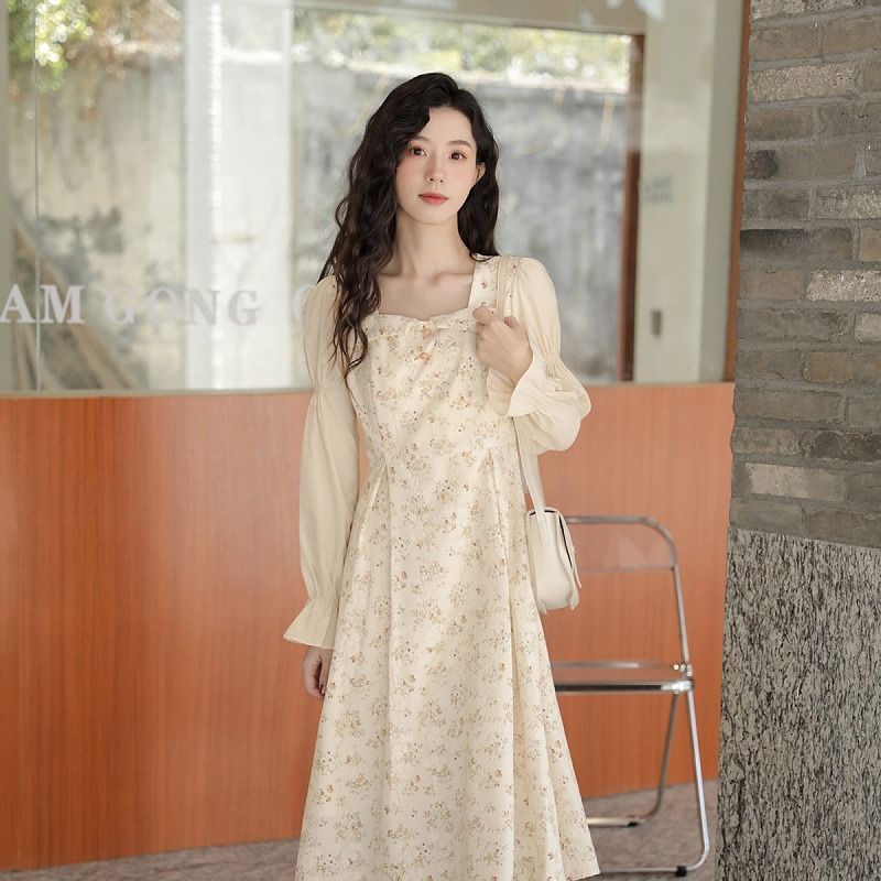 Đầm Hoa Cổ Vuông Thiết Kế Mới Thời Trang Theo Phong Cách Pháp Cho Nữ