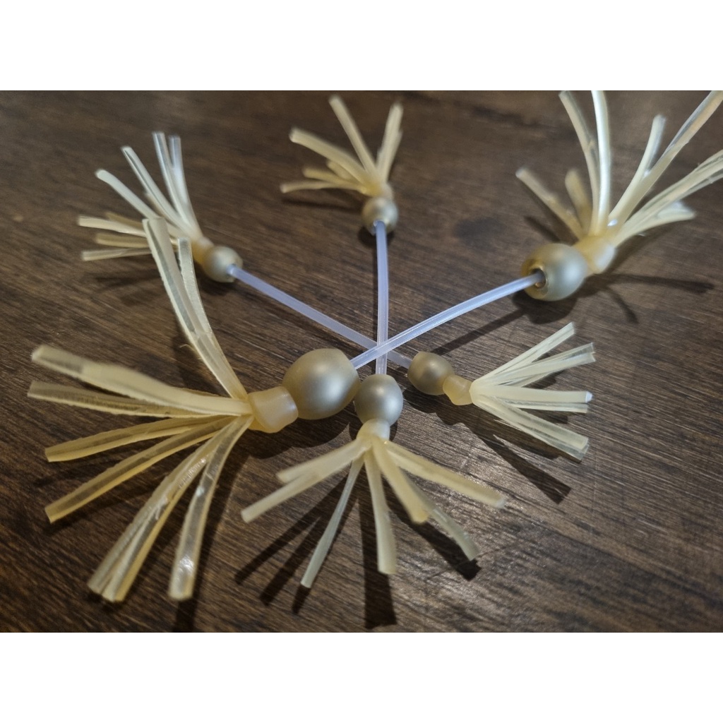 01 Khuyên Râu Bi Inox Thân Nhựa dài 38mm