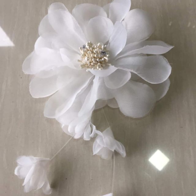 Mẫu hoa trang trí áo váy