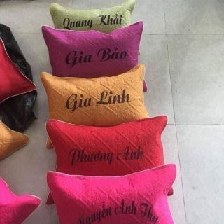Gối đầu in tên cho bé