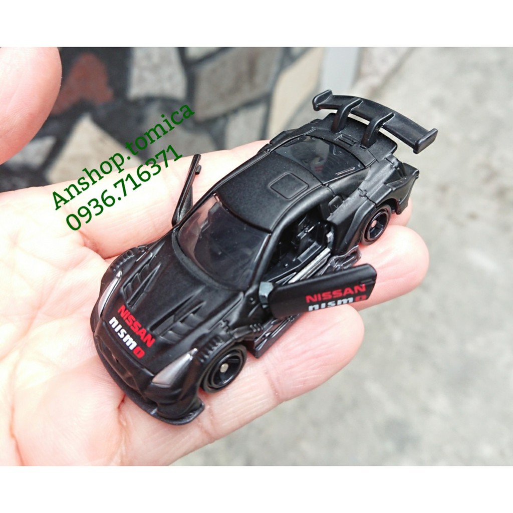 Mô hình xe đua Nissan màu đen mở được cửa tomica Nhật Bản No13