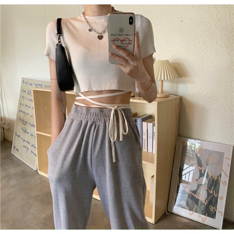 Áo croptop đan dây eo mặc vào hack dáng cực kỳ