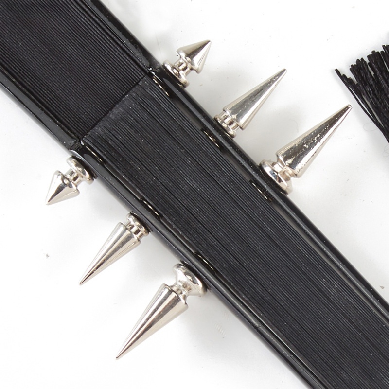 Quạt Xếp Cầm Tay Đính Đinh Tán Phong Cách Gothic