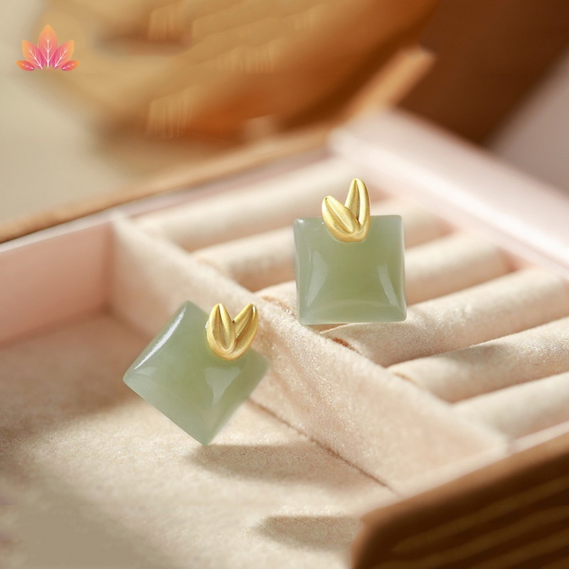 Khuyên Tai Mạ Vàng Hình Lá Tre Đính Đá Ngọc Bích JP5