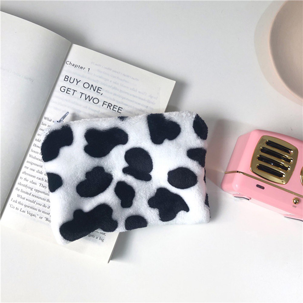 1 Ví Đựng Tiền Xu / Thẻ Id Mini Bằng Vải Bông Họa Tiết Bò Sữa Dễ Thương Cho Nữ