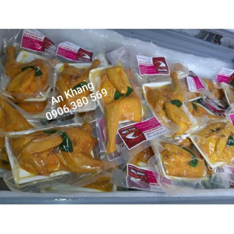 Gà ủ muối hoa tiêu khay 500gram | BigBuy360 - bigbuy360.vn
