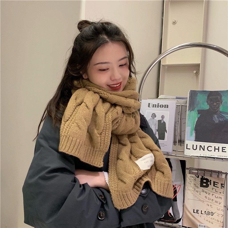 Khăn choàng len dài giữ ấm mùa đông cho nữ