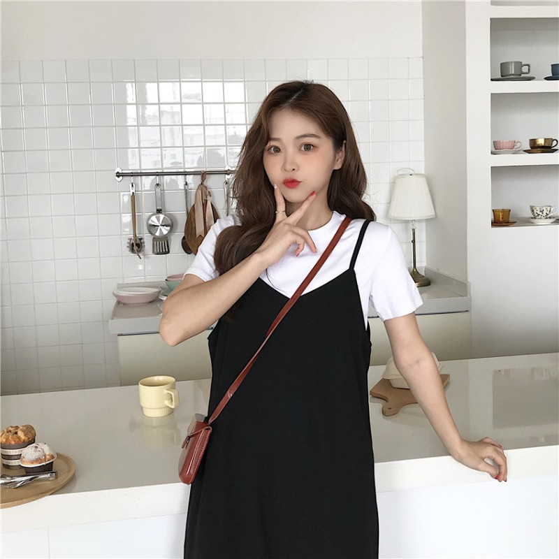 Váy midi kiểu đuôi cá màu đen trẻ trung xinh xắn | BigBuy360 - bigbuy360.vn