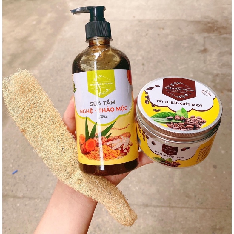 Sữa tắm nghệ thảo mộc Thiên Mộc Trang  - Tặng xơ mướp kèm