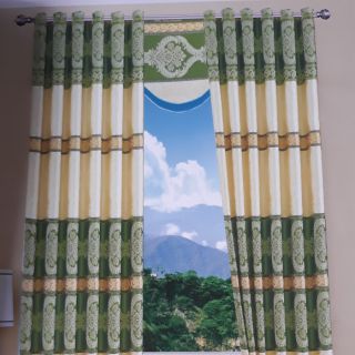 Rèm cửa chính