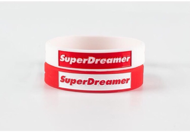 Vòng tay cao su SuperDreamer hot trend