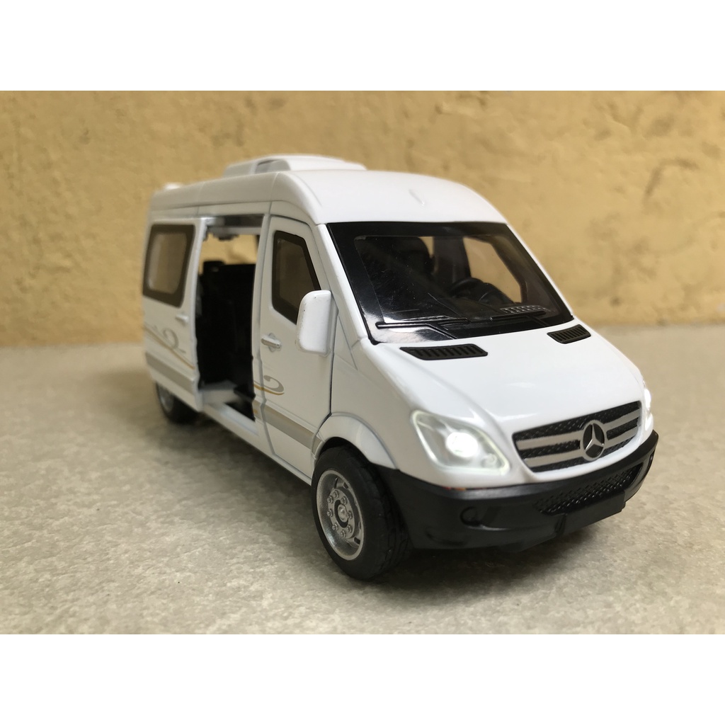 Mô hình xe ô tô Mercedes -Benz Sprinter - 1:32 em