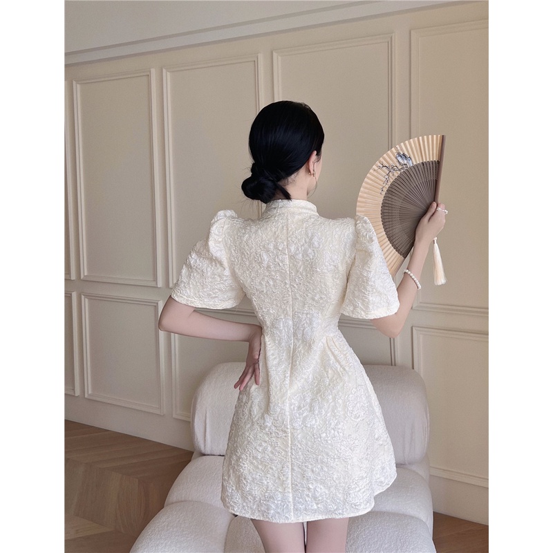 Đầm Váy Liền Xốp Dày Trắng Đen Nữ Thiết Kế Tay Bồng Dáng Chữ A Gắn Hạt Ngọc Nhựa Phù Hợp Ăn Tiệc Cưới Du Lịch Kỉ Yếu