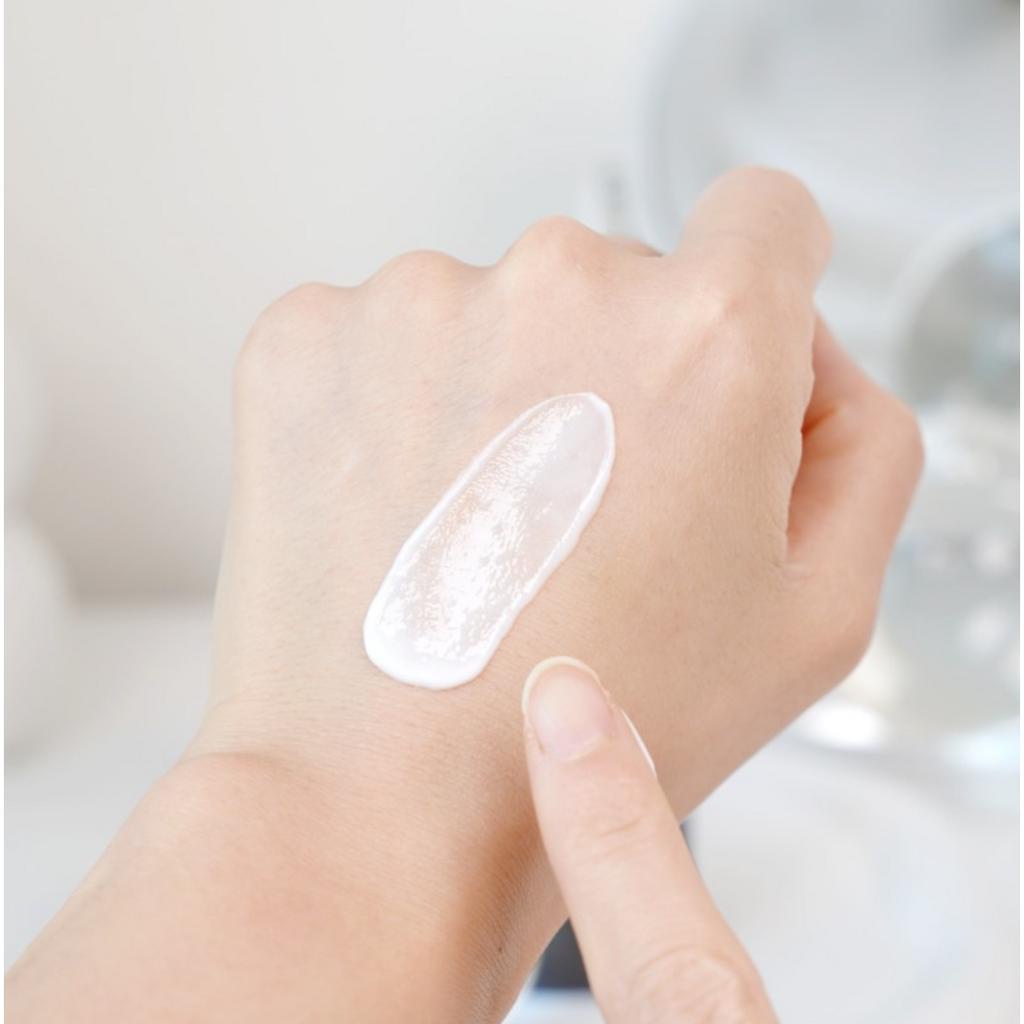 Kem chống nắng Abib Sedum Hyaluron Sunscreen Protection Tube