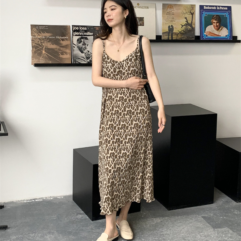 Đầm Hai Dây Họa Tiết Da Báo Gợi Cảm Cho Nữ | BigBuy360 - bigbuy360.vn