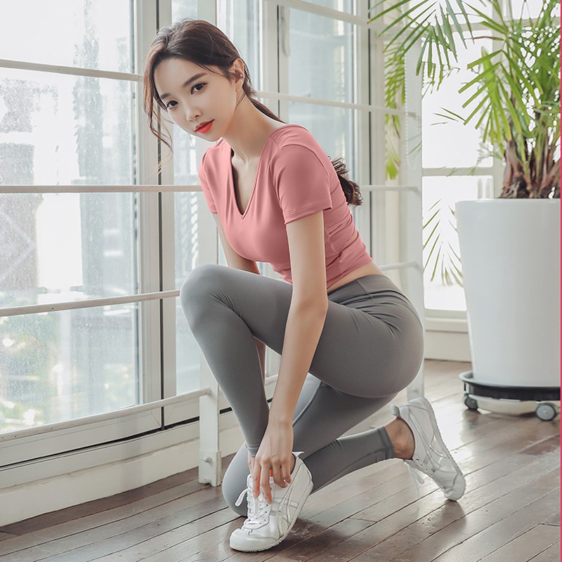 Áo tập yoga, gym nữ Louro kiểu áo croptop body cổ tim đan chéo có mút ngực, dùng tập thể thao, zumba, yoga, gym - LA90M