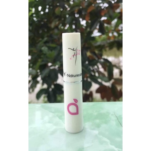 Son thỏi dưỡng môi V-nature Care