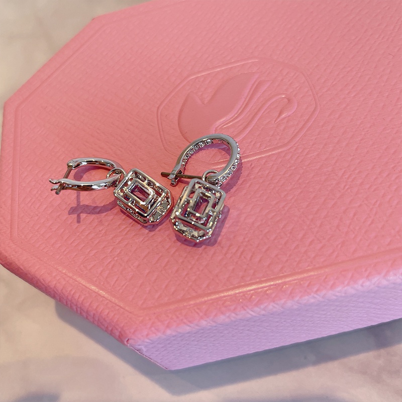 Swarovski Bông Tai Hình Vuông Đính Đá Pha Lê Màu Xanh Dương Xinh Xắn Cho Nữ