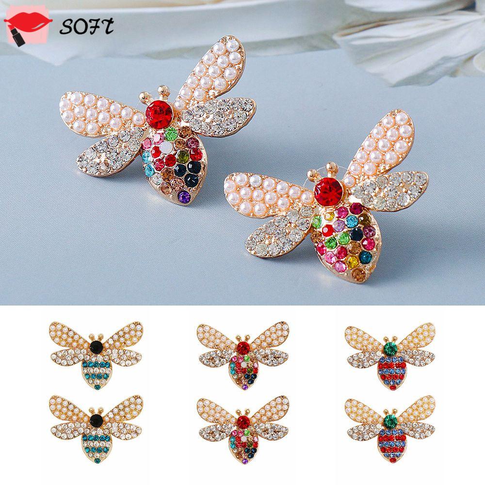 Bông tai hình chú ong đính kim cương dễ thương cho nữ