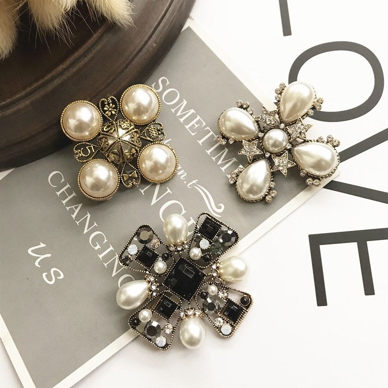 Ghim Cài Áo Đính Đá Và Ngọc Trai Giả Sang Trọng Dành Cho Nữ