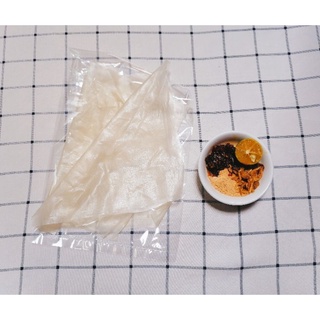Bánh tráng chấm sốt ớt đặc biệt