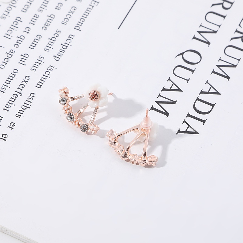 Bông tai cúc hoạ mi thời trang