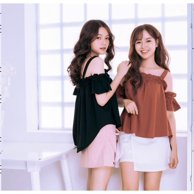 Wonderhouse.sg Red Shoulder Top