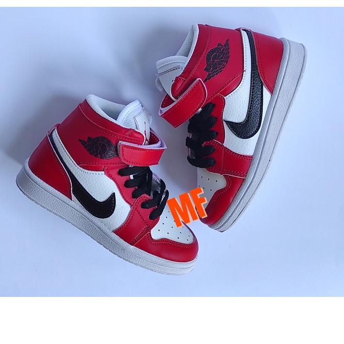 Giày Bata Nike Air Jordan 2.2 Thời Trang Năng Động | Giày Jordan Trẻ Em | Nike Jordan Kids | Giày Thể Thao Nike Jordan size 26-40 | Giày Bata Thời Trang Năng Động Cho Bé 2-10 Tuổi (Hàng Bán Hàng Phân Tán 35)