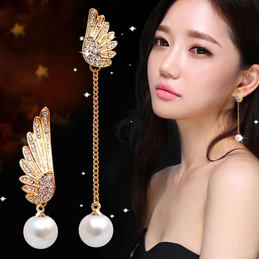 Khuyên tai kim loại thiết kế bất đối xứng hình cánh đính ngọc trai và đá sang trọng