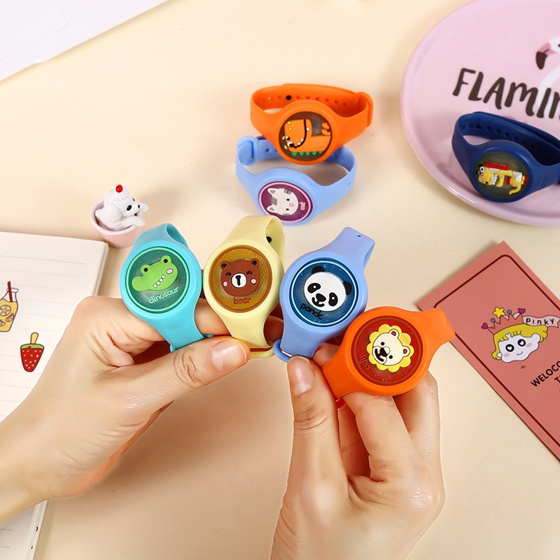 Đồng hồ silicon phát sáng, có tinh dầu chống muỗi nhiều hình thù cho bé Master Kids