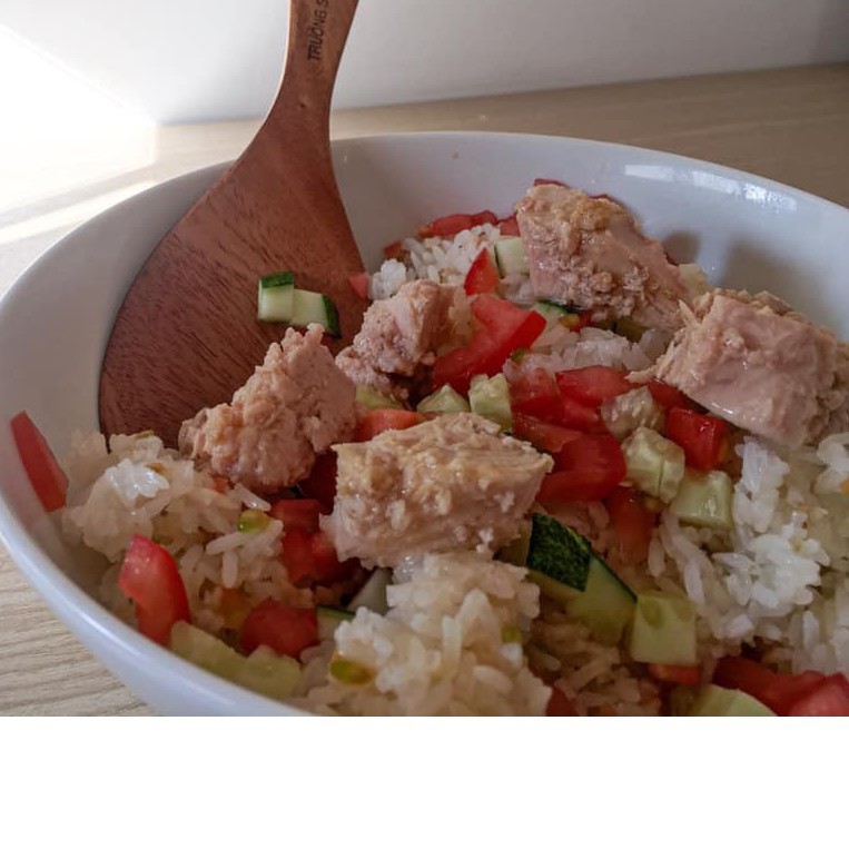 48 lon cá Ngừ ngâm dầu  dang chunk