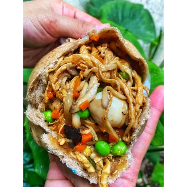 Bánh Bao Nguyên Cám Gà Nấm