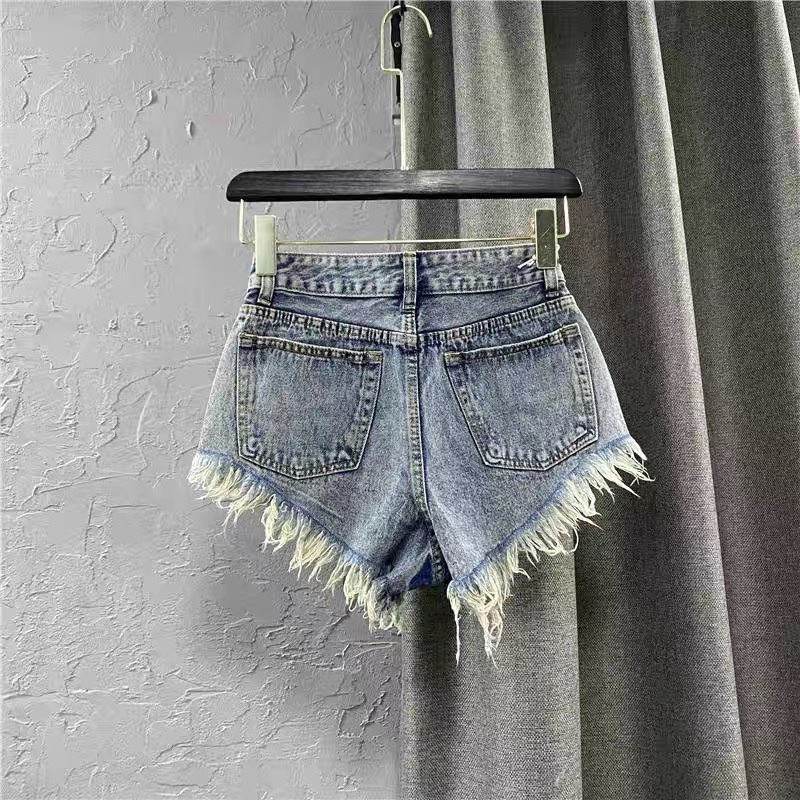 DORÉE - Quần jeans ngắn phối rách đang HOT bên Trung