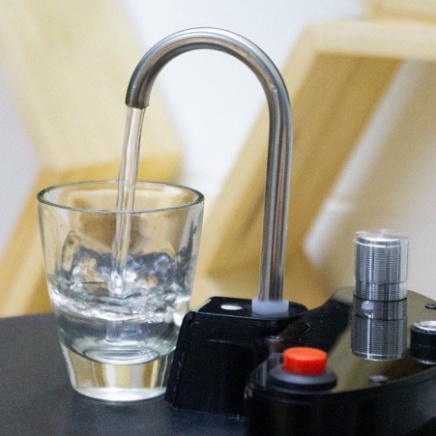 Vòi Inox 304 dùng làm bình rót rượuVòi chế bình rượu tự động máy rót chất lỏngSản Phẩm Thông Minh