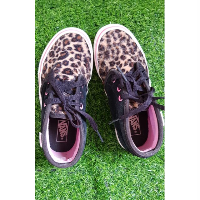 Giày cổ cao VANS size 13.0 thanh lý tương đương size 32,33