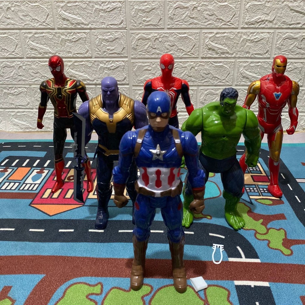 ♈∏✜Liên minh 31.5cm cao người sắt Spiderman mieba U.S. Thuyền trưởng nhúng tay vào đồ chơi mô hình của Avengers.