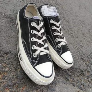 giày convers 1970s chính hãng 2hand cond 9 size 36 đen low